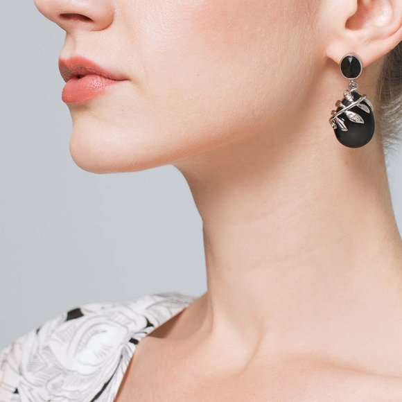 WHBM SILVERTONE LEAF GENUINE STONE CRYSTAL DROP EARRINGS - Picture 4 of 5